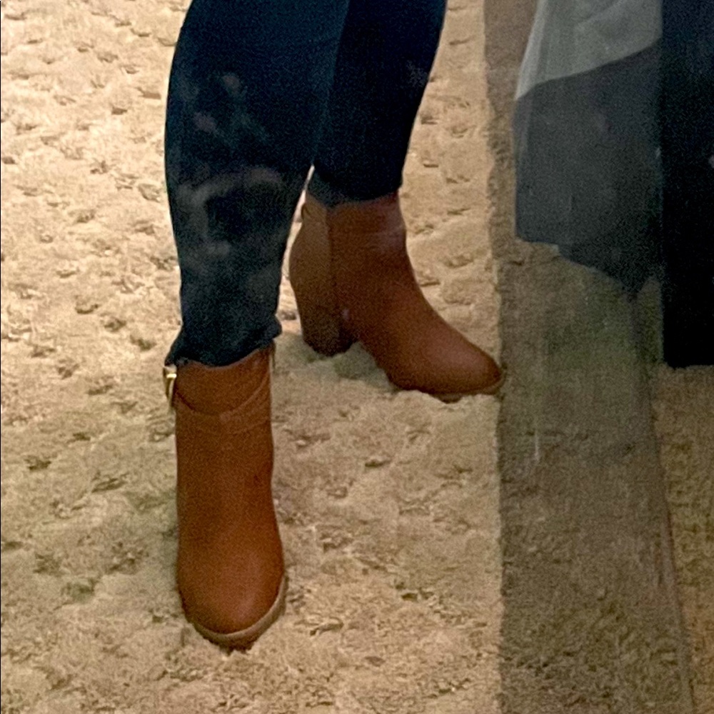 Express short boots